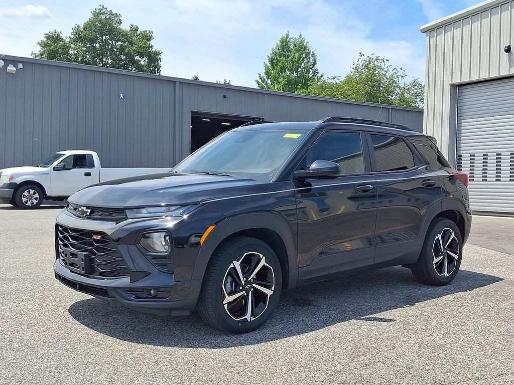 Used 2022 Chevrolet TrailBlazer RS FWD image 3