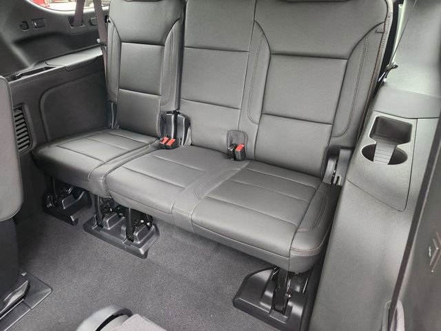 Used 2024 Chevrolet Suburban High Country image 29