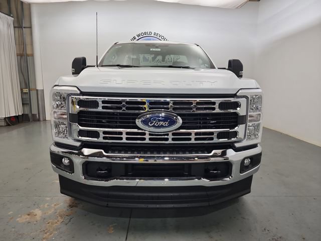 New 2026 Ford F350 XLT image 10
