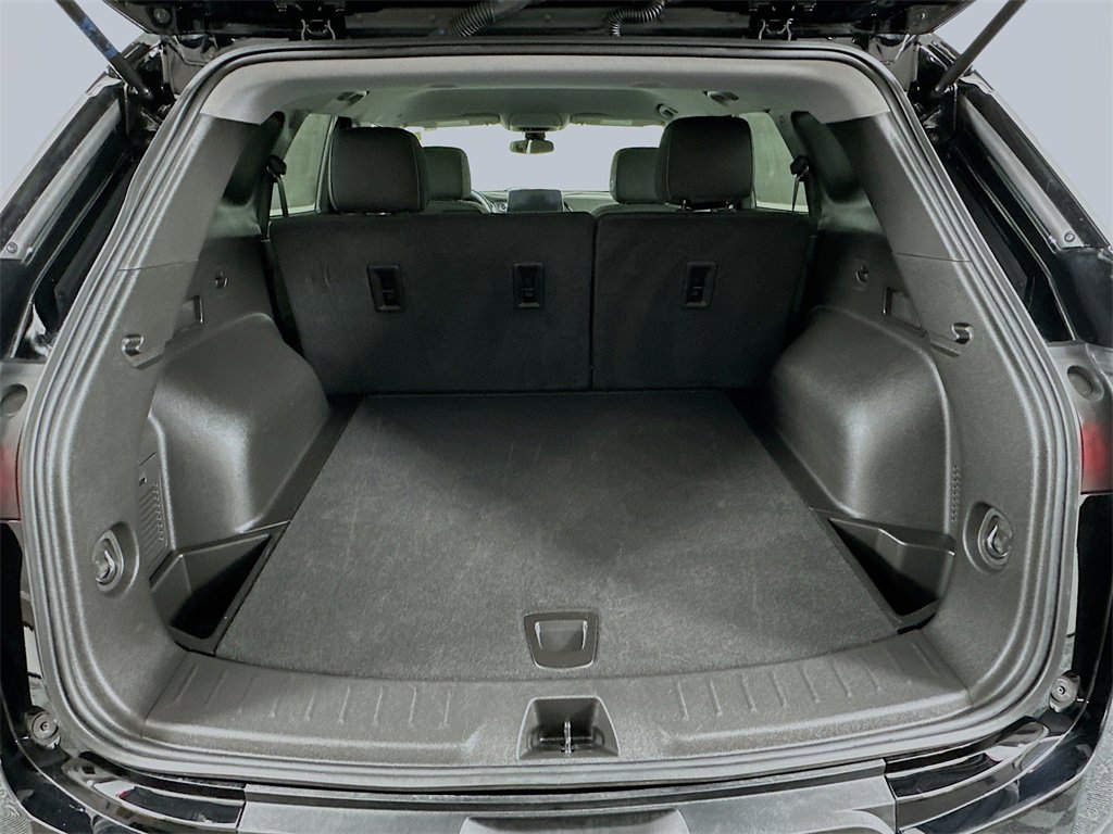 Used 2025 Chevrolet Blazer LT image 24