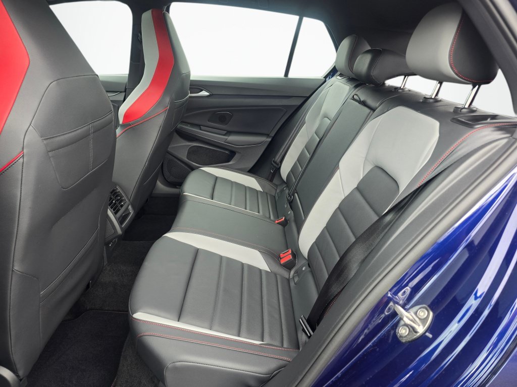 Used 2023 Volkswagen GTI SE FWD image 17