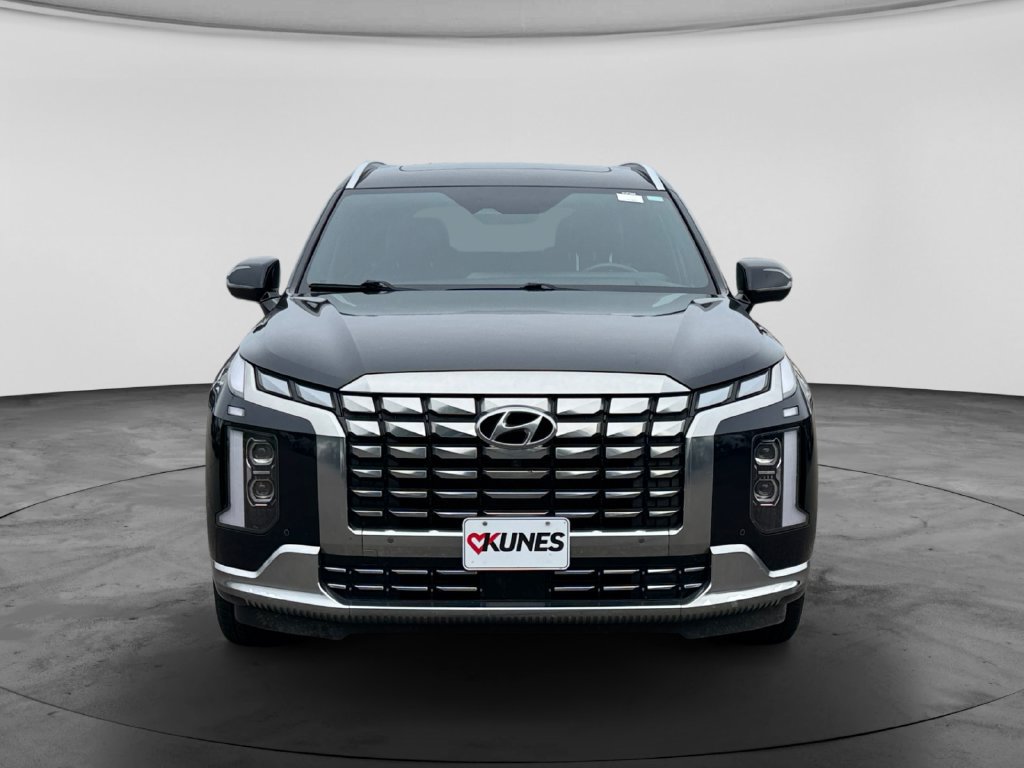 Used 2024 Hyundai Palisade Calligraphy AWD/4WD image 2