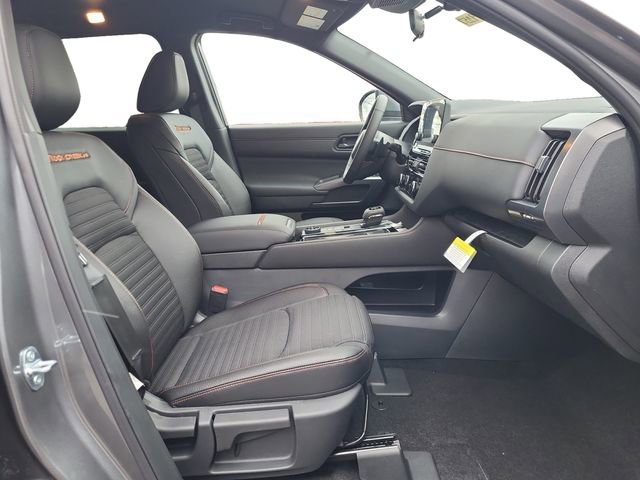 New 2025 Nissan Pathfinder Rock Creek image 29