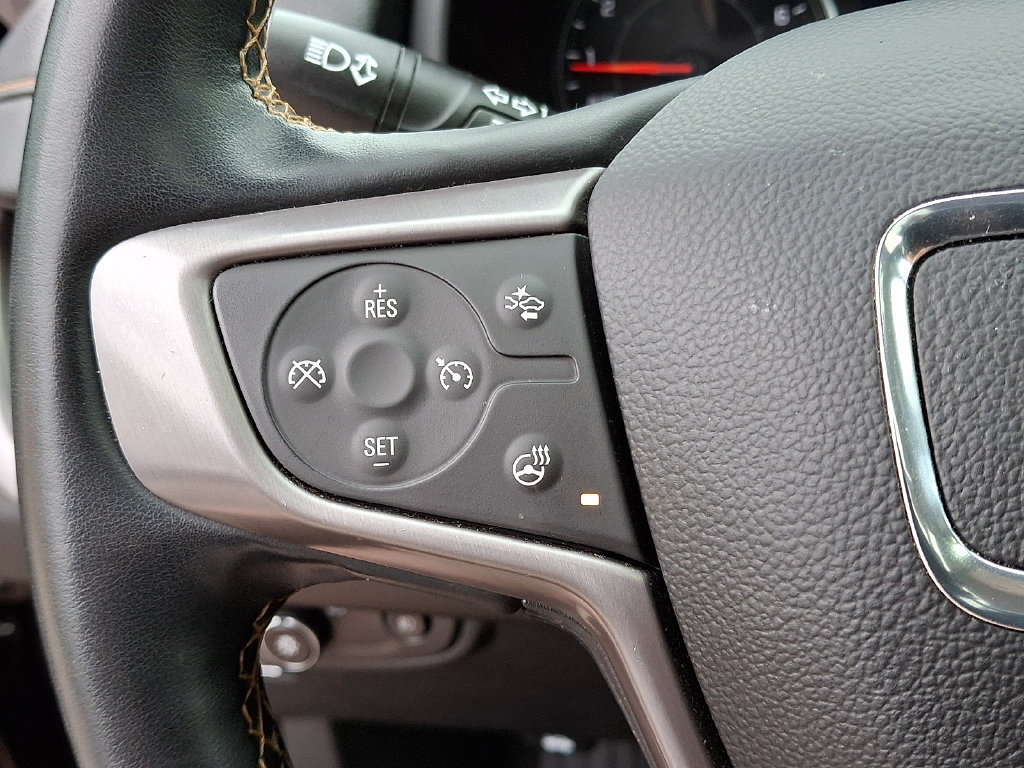 Used 2024 GMC Terrain AT4 AWD/4WD image 23