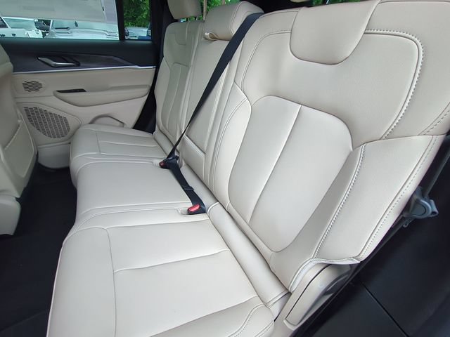 New 2026 Jeep Grand Cherokee Limited w/ Limited Altitude Package RWD image 28