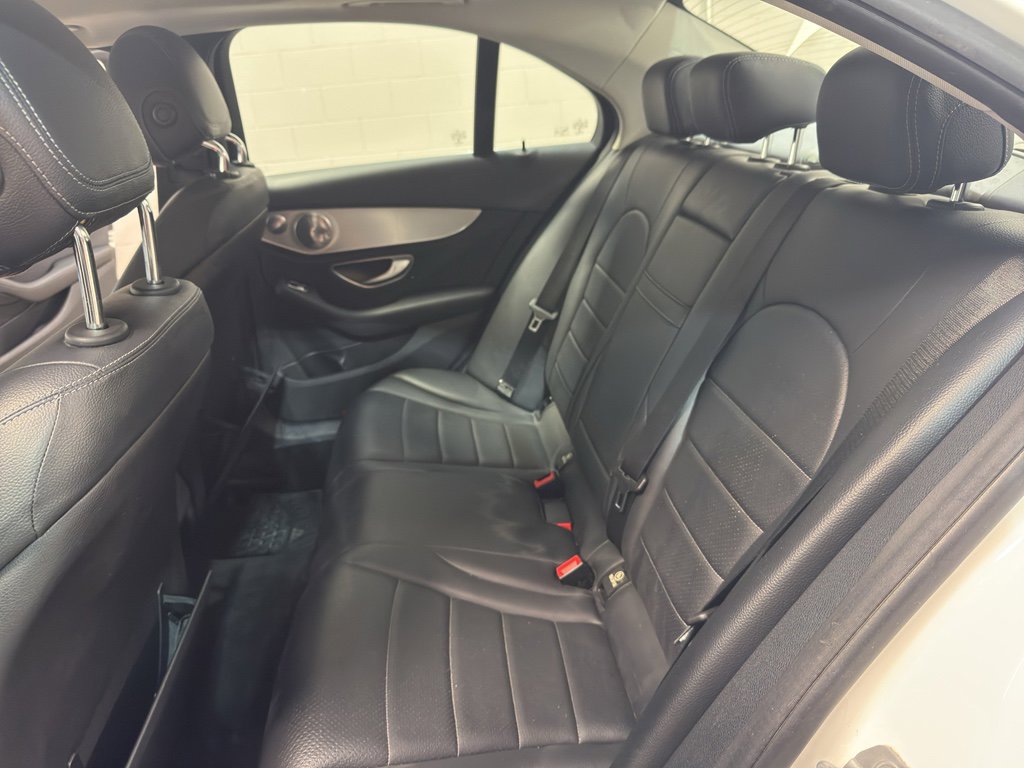 Used 2015 Mercedes-Benz C 300 4MATIC Sedan image 29