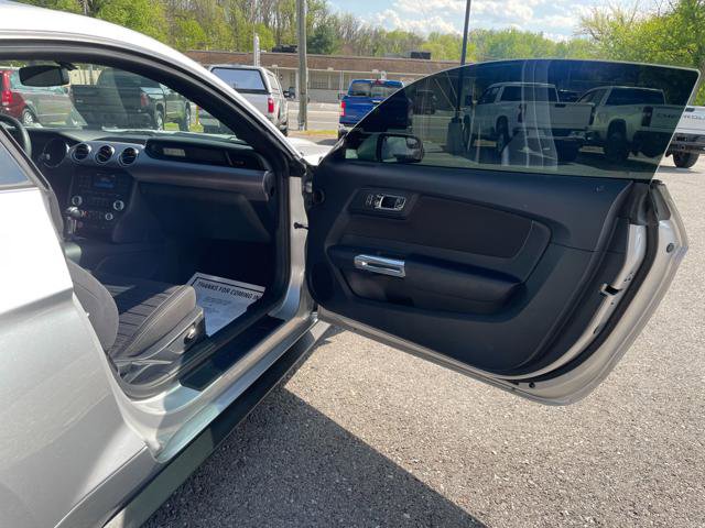 Used 2015 Ford Mustang GT RWD image 20