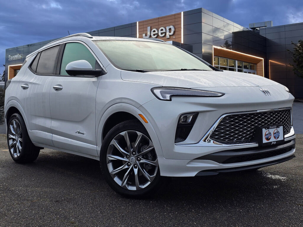 Used 2024 Buick Encore GX Avenir w/ Avenir Technology Package image 1