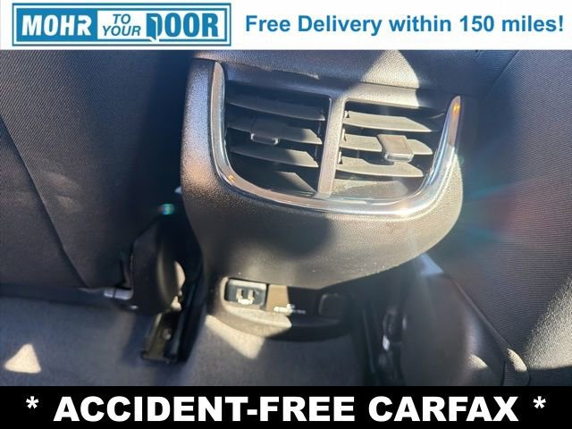 Used 2018 Chevrolet Malibu LT FWD image 32