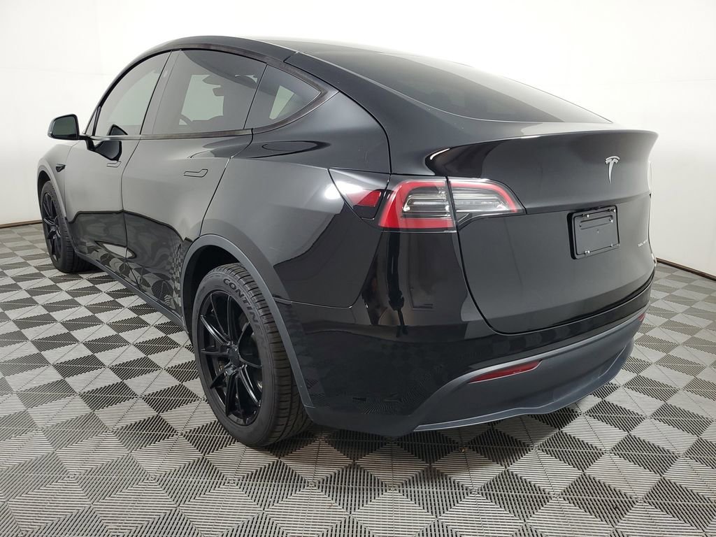Used 2023 Tesla Model Y Long Range AWD/4WD image 4