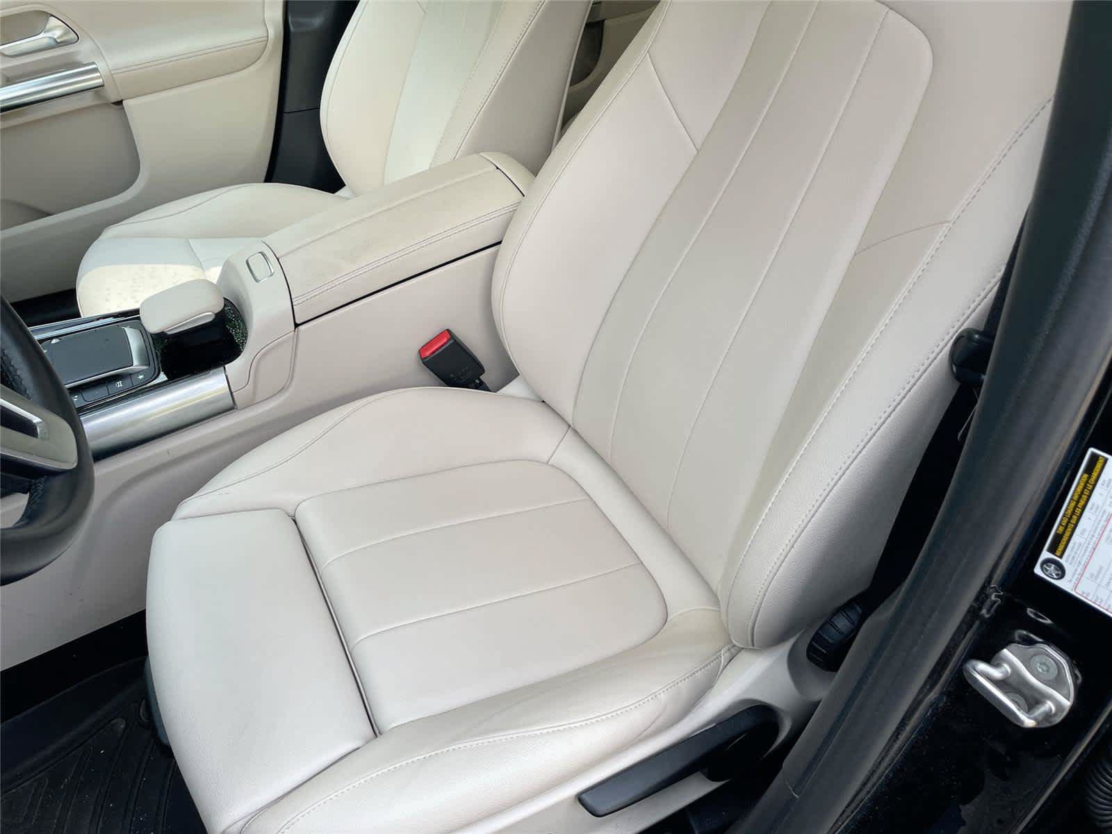 Used 2022 Mercedes-Benz GLA 250 4MATIC image 12