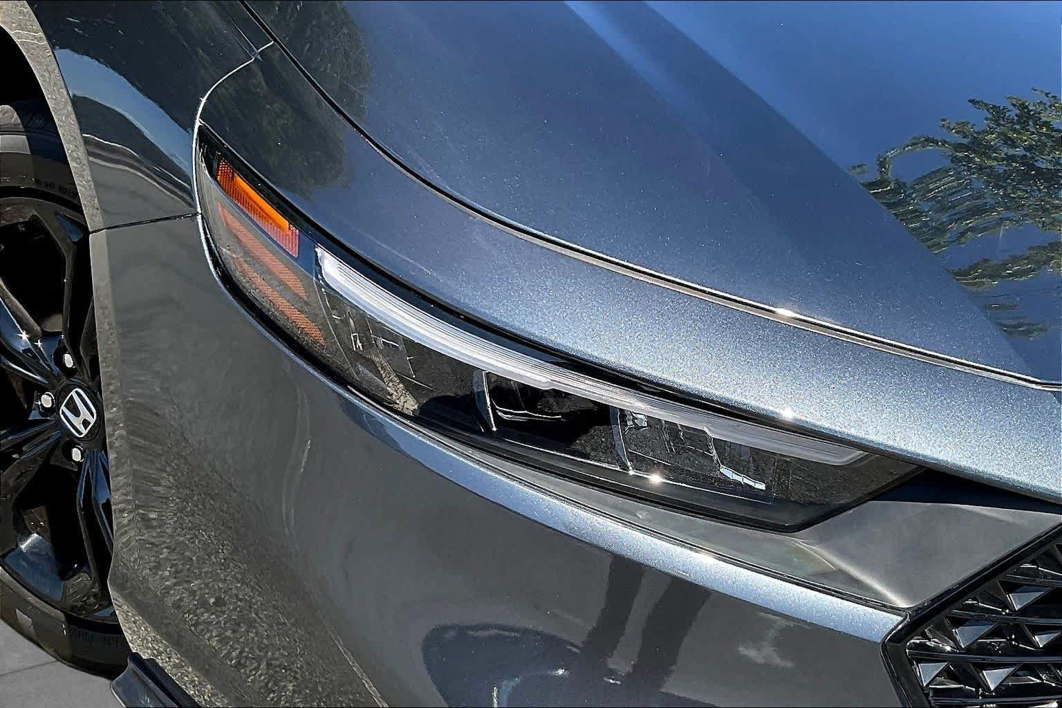 Used 2025 Honda Accord SE image 28
