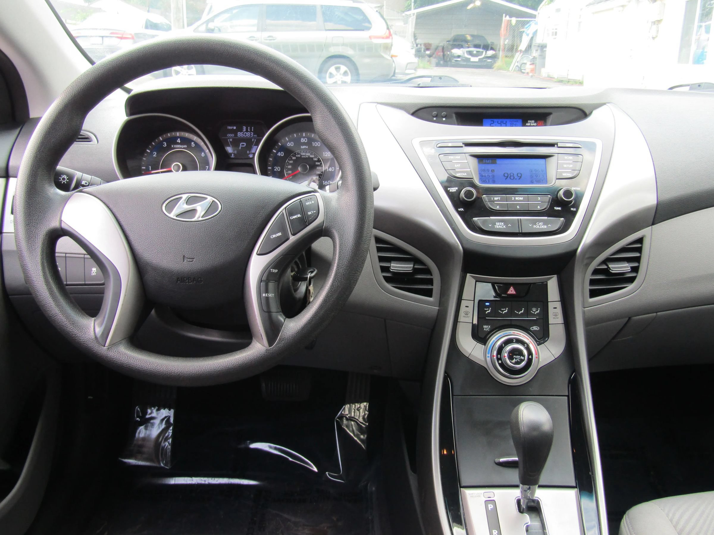 Used 2013 Hyundai Elantra GLS FWD image 18