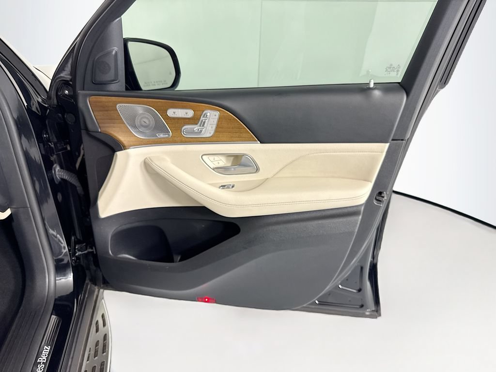 Certified 2021 Mercedes-Benz GLS 580 4MATIC image 25