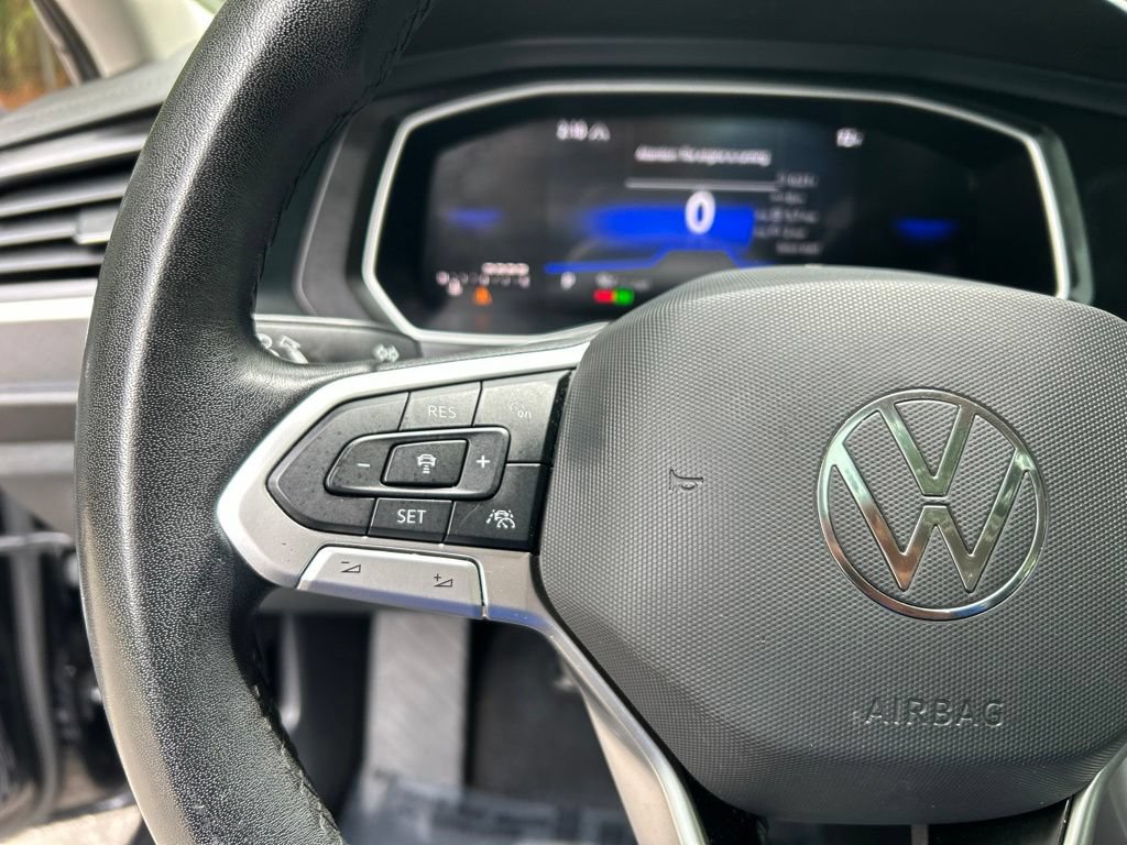 Used 2024 Volkswagen Jetta SE FWD image 23