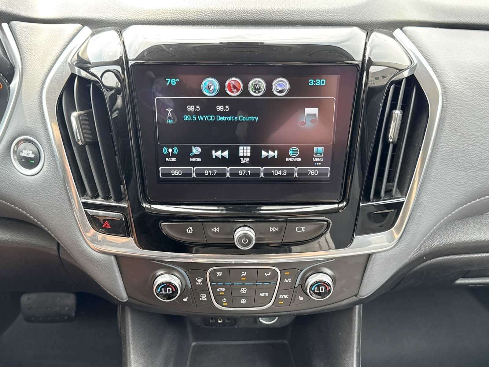 Used 2018 Chevrolet Traverse LT AWD/4WD image 27