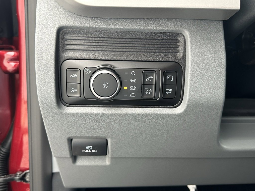 New 2026 Ford F250 XLT w/ XLT Premium Package image 26