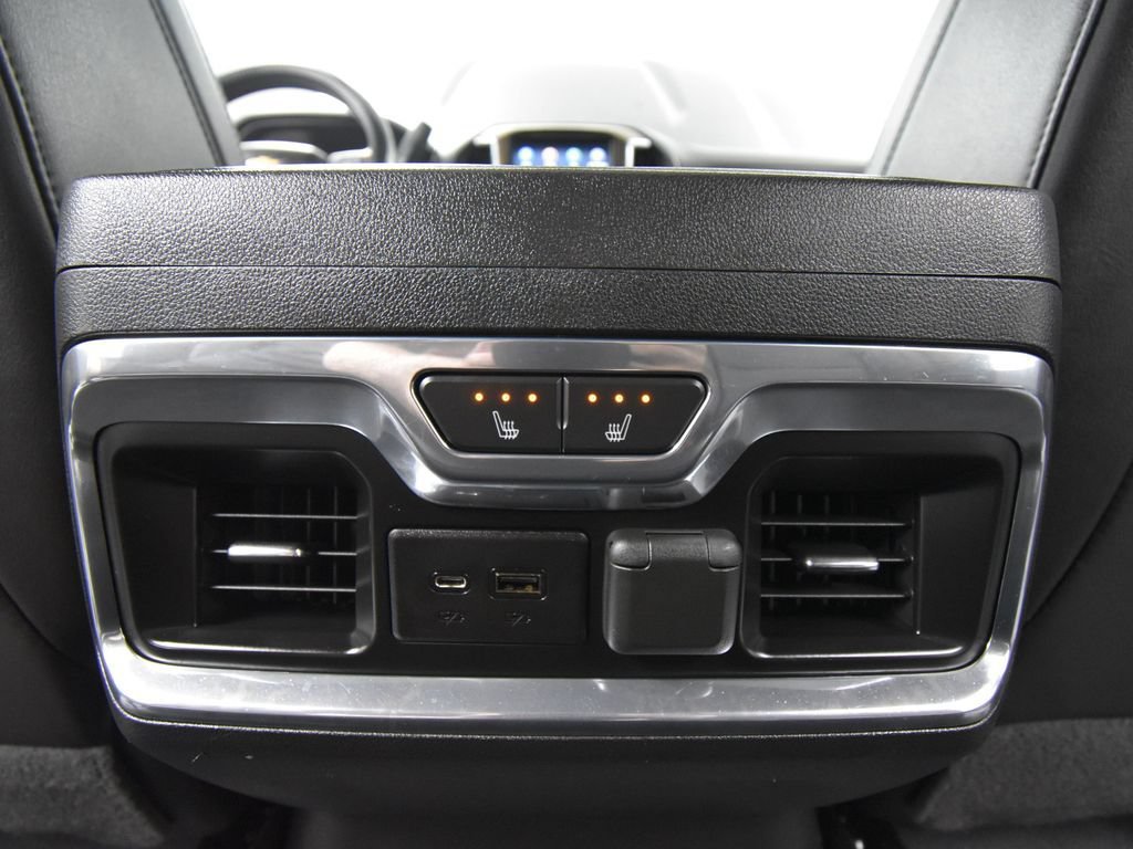 Used 2019 Chevrolet Silverado 1500 High Country AWD/4WD image 32