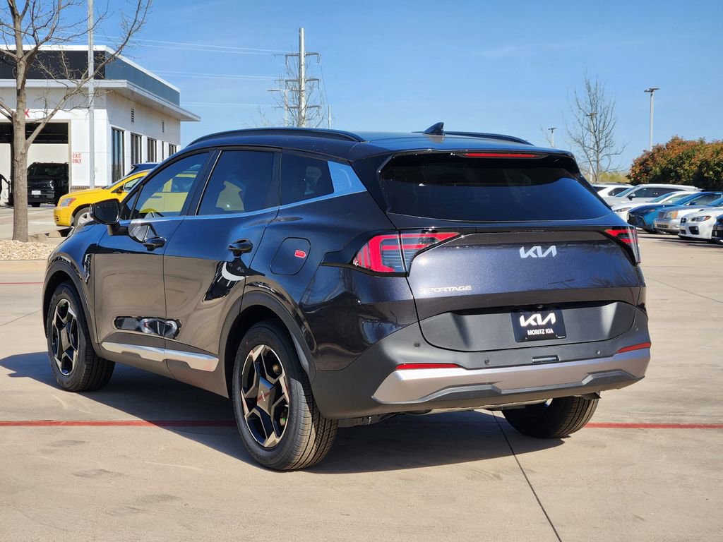 New 2026 Kia Sportage EX image 3