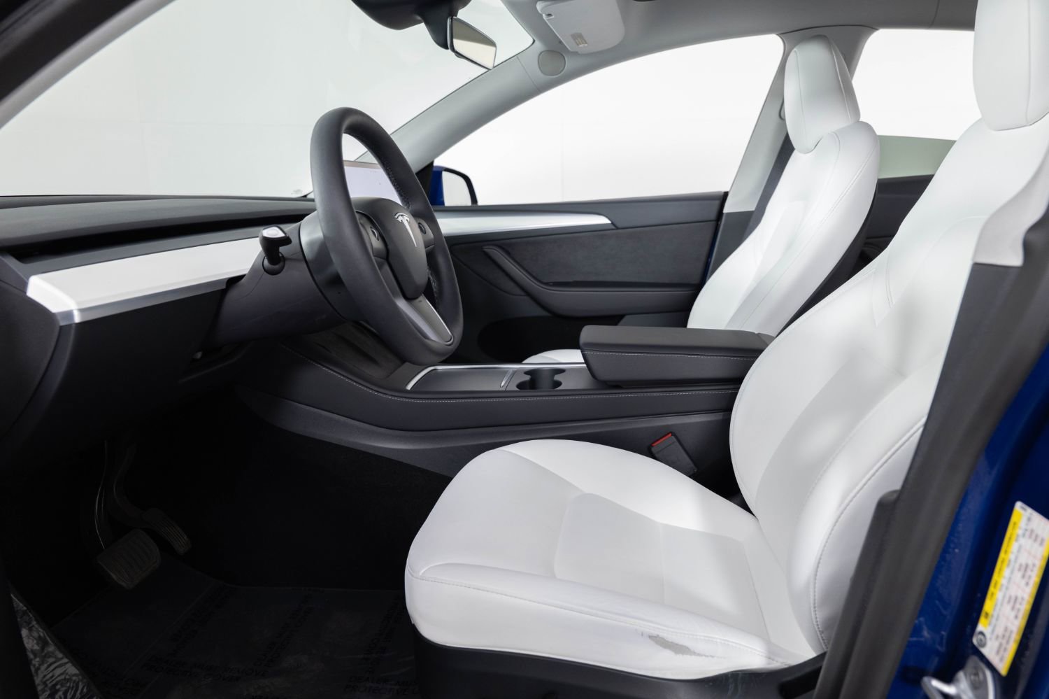 Used 2024 Tesla Model Y Long Range image 16