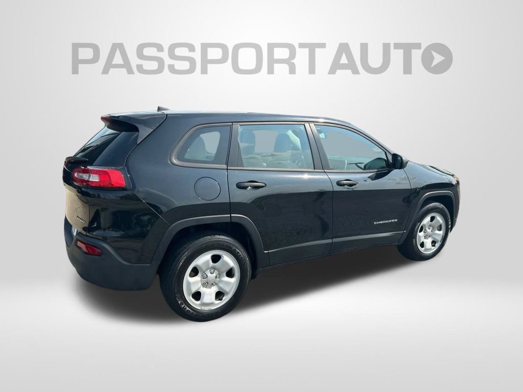 Used 2016 Jeep Cherokee Sport AWD/4WD image 6