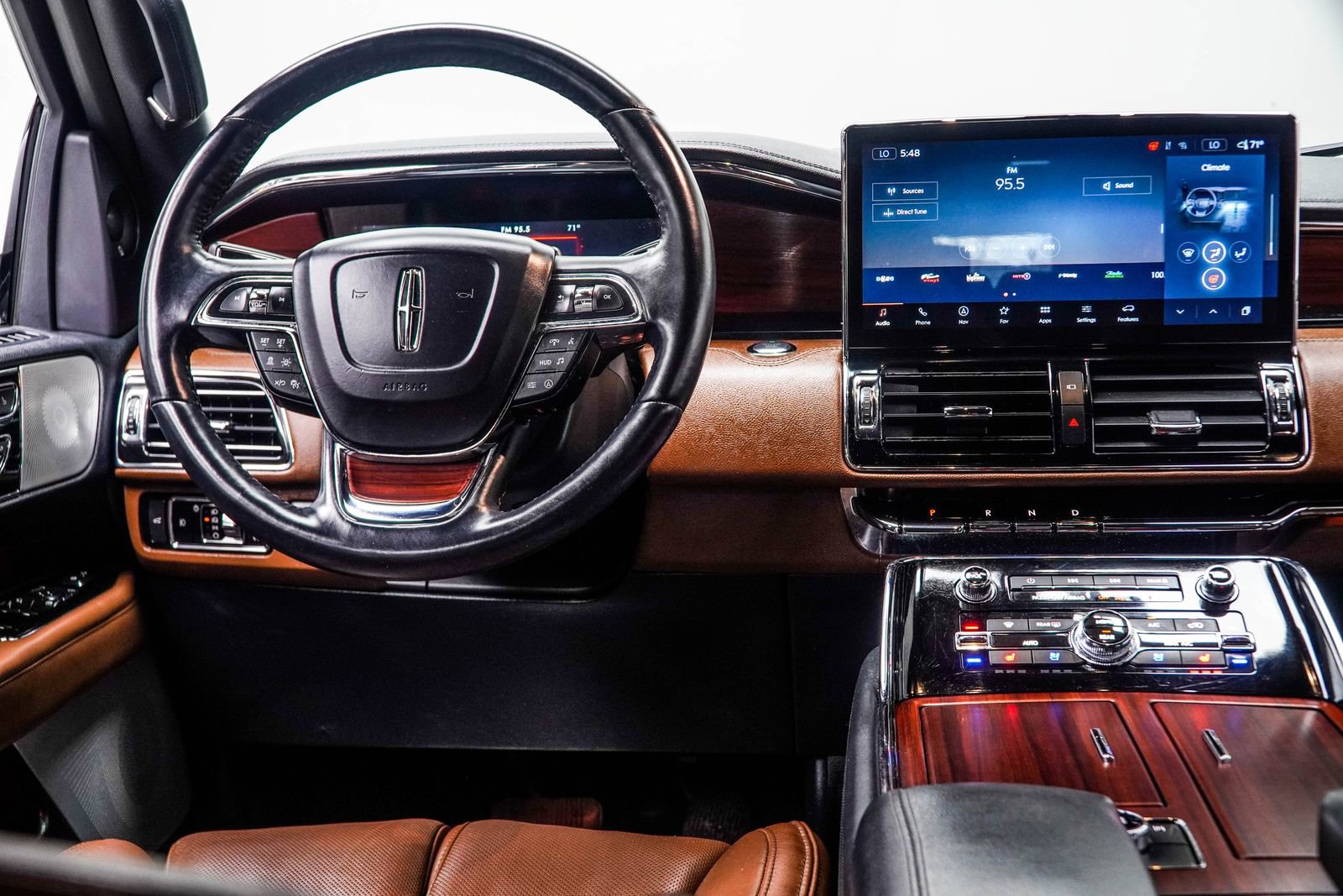 Used 2023 Lincoln Navigator Reserve AWD/4WD image 16