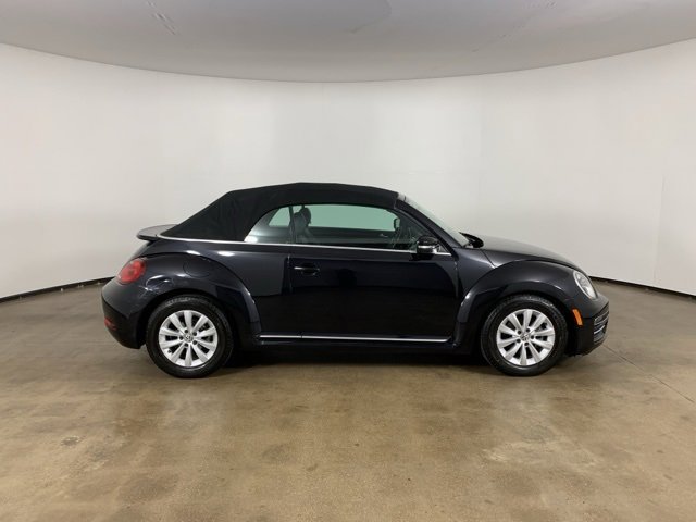 Used 2018 Volkswagen Beetle 2.0T S image 5
