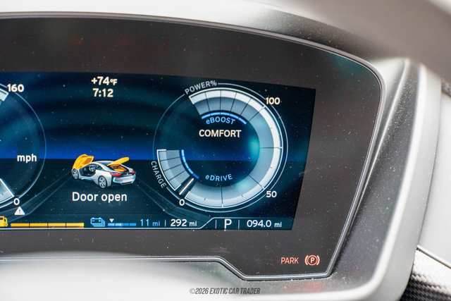 Used 2019 BMW i8 Coupe AWD/4WD image 32