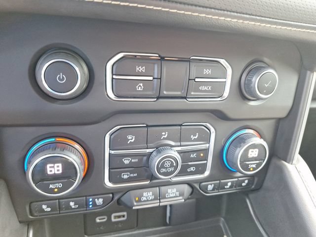 Used 2023 Chevrolet Tahoe Premier w/ Texas Edition RWD image 26