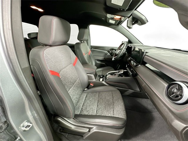 Used 2023 Chevrolet Colorado Z71 w/ Z71 Convenience Package 2 image 28