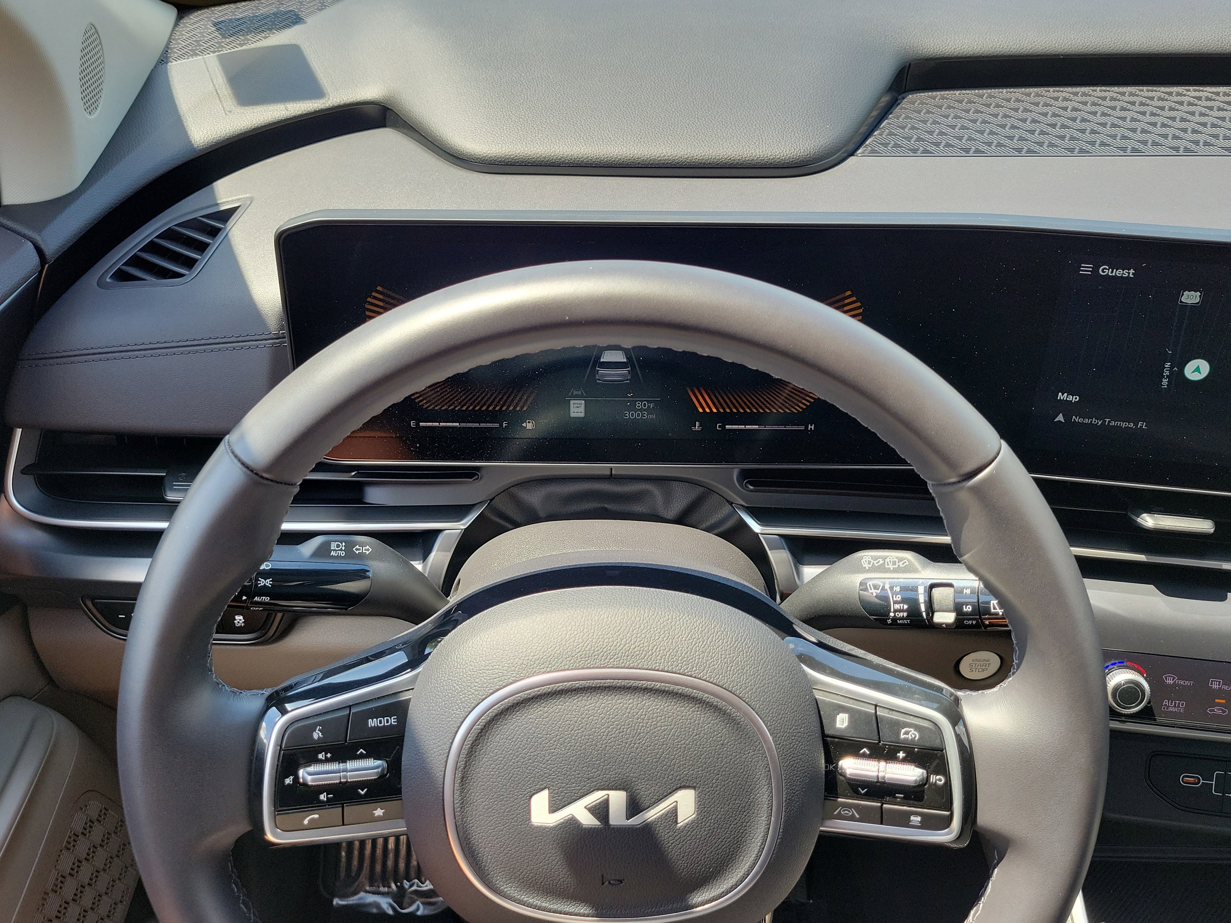 Used 2026 Kia Carnival FWD image 22