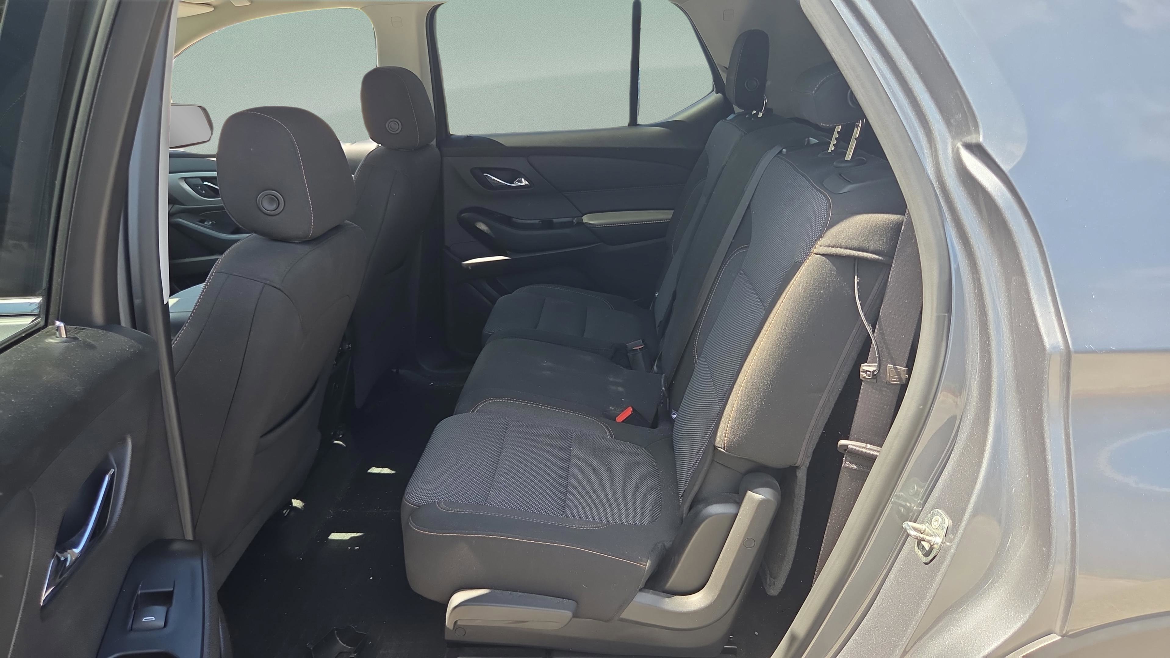 Used 2018 Chevrolet Traverse LS w/ LPO, Floor Liner Package FWD image 10