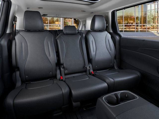 New 2026 Kia Carnival SX Prestige image 16