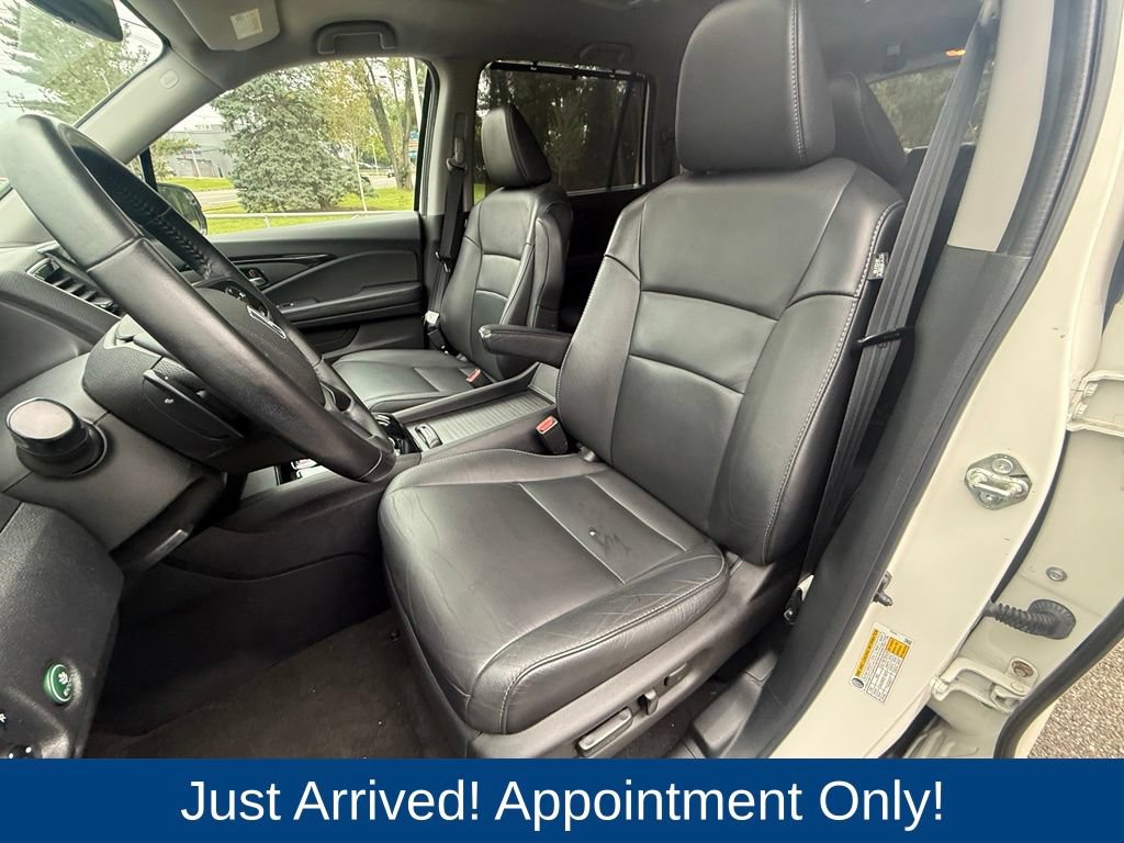 Used 2019 Honda Pilot Touring image 9