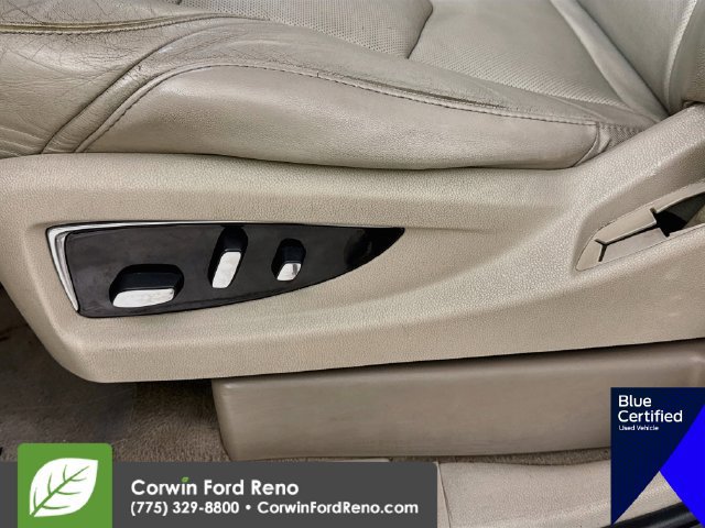 Used 2017 Cadillac Escalade ESV Premium Luxury AWD/4WD image 24