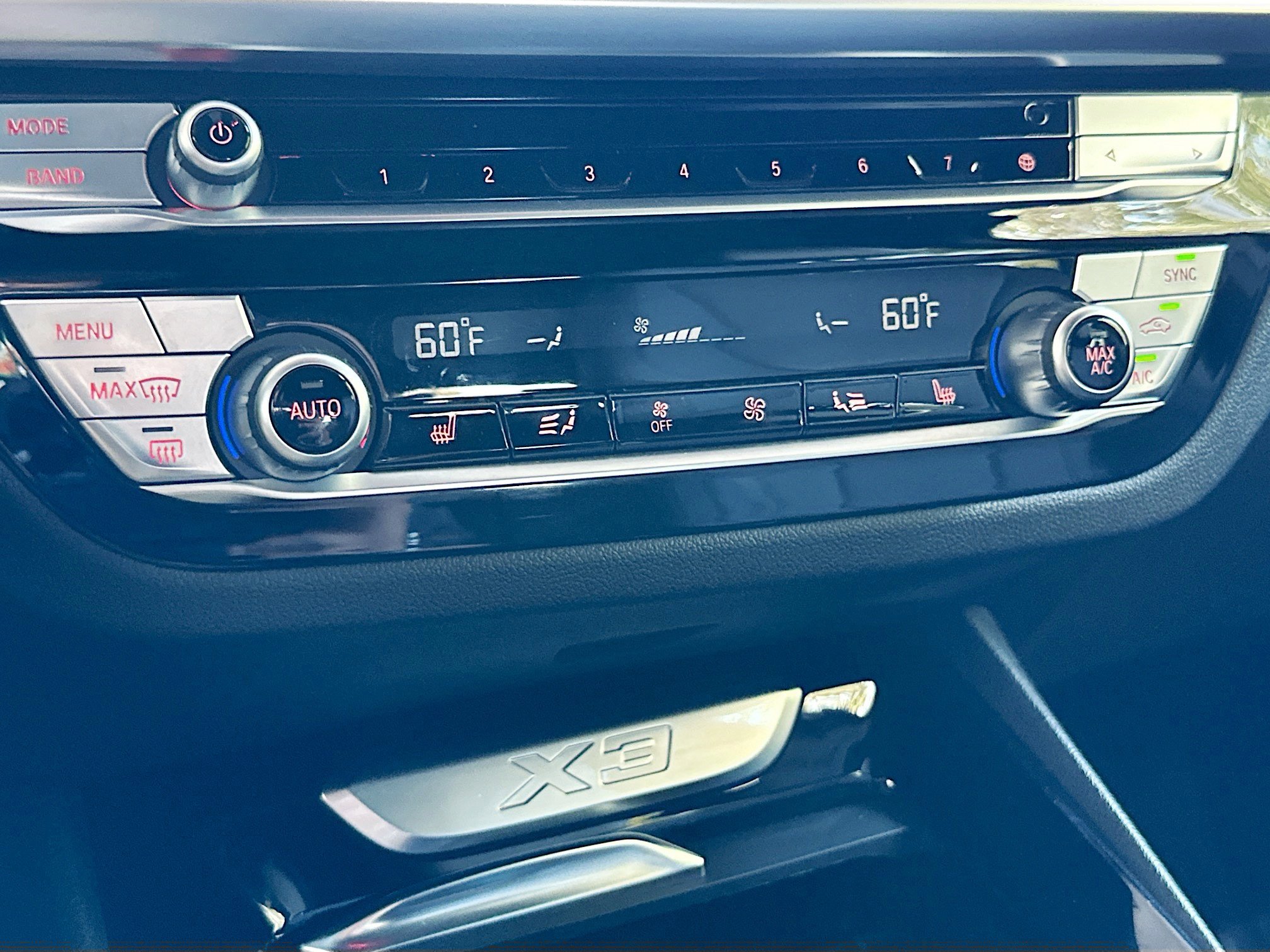 Used 2021 BMW X3 sDrive30i w/ Premium Package image 16