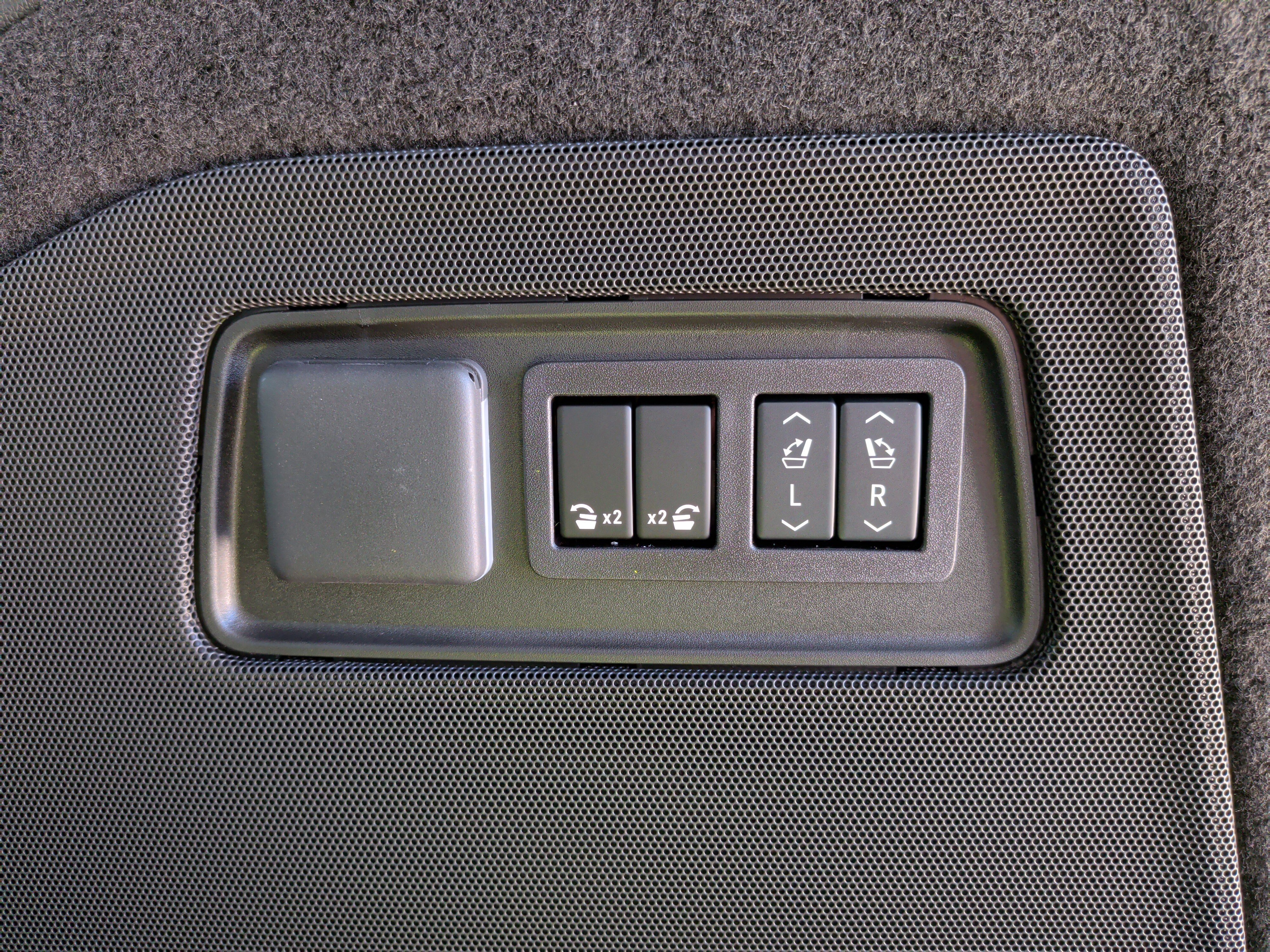 Used 2026 Cadillac Escalade Sport w/ Touring Package image 35