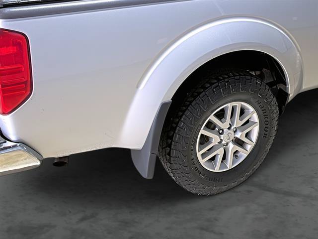 Used 2016 Nissan Frontier SV AWD/4WD image 13