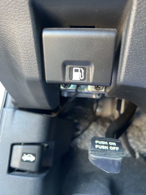 Used 2024 Nissan Altima 2.5 SV FWD image 35