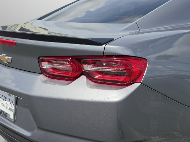 Used 2021 Chevrolet Camaro LT w/ Technology Package RWD image 19