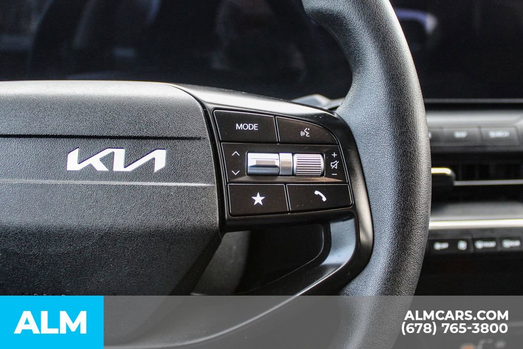 Used 2025 Kia K4 FWD image 22