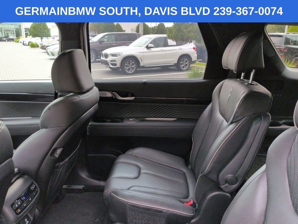 Used 2023 Hyundai Palisade Calligraphy image 15