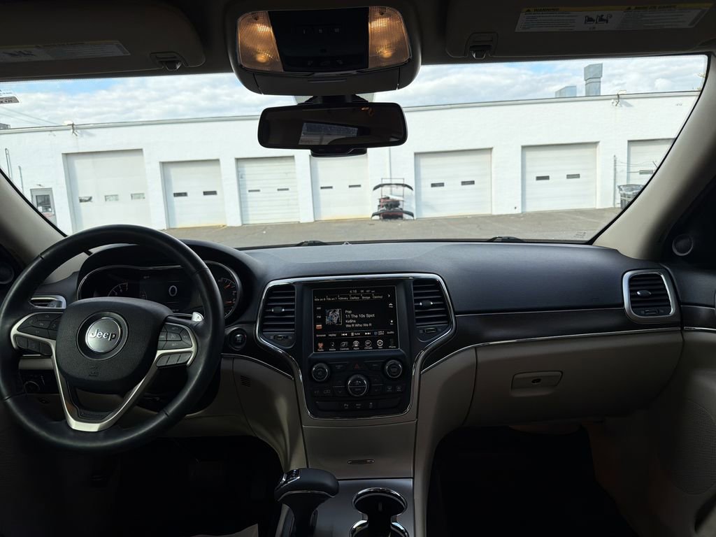 Used 2015 Jeep Grand Cherokee Limited AWD/4WD image 18