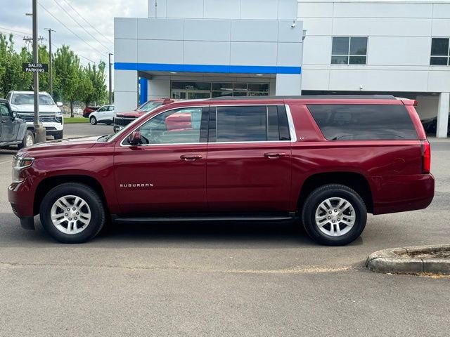 Used 2019 Chevrolet Suburban LT AWD/4WD image 4