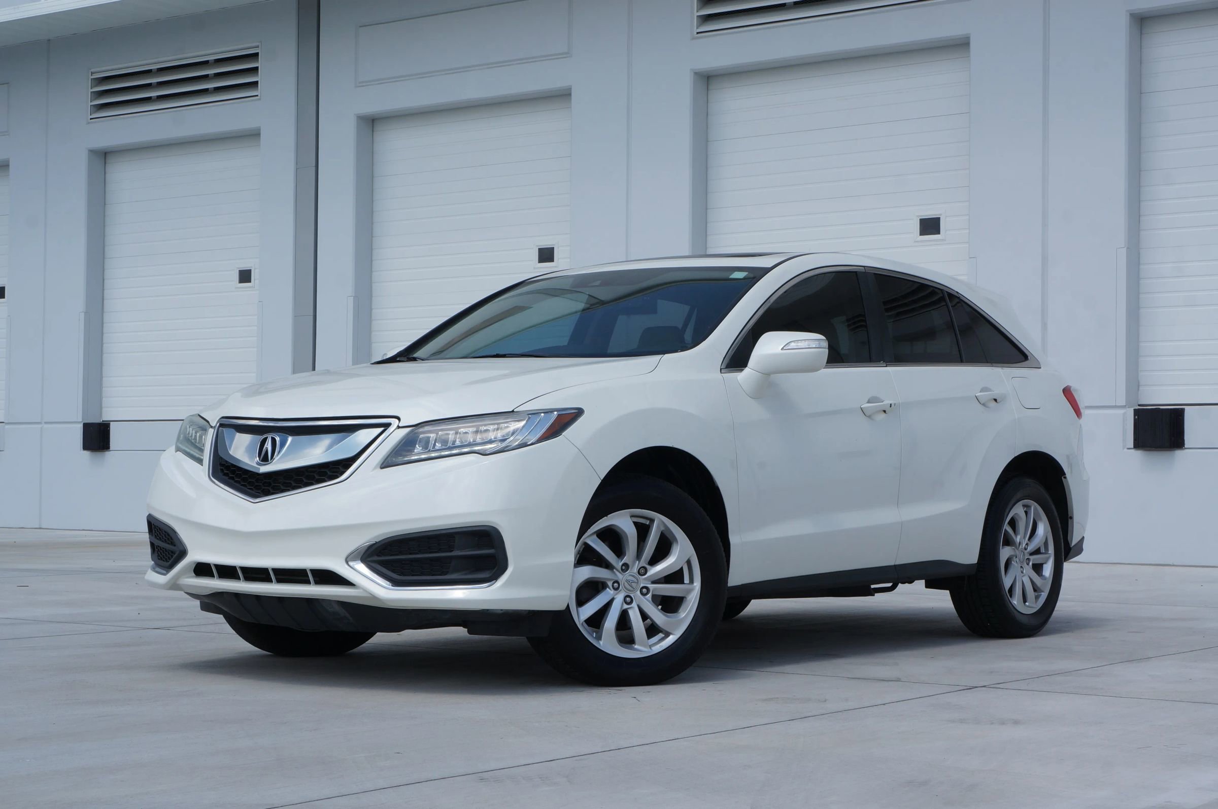 Used 2016 Acura RDX AWD w/ Technology Package image 5
