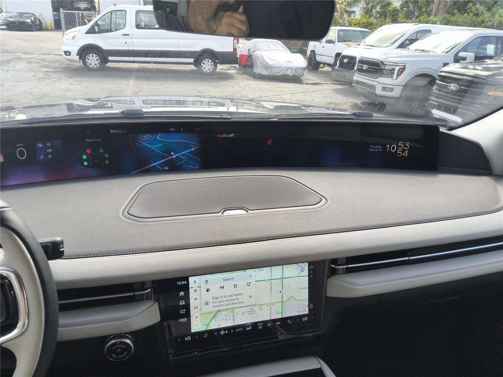 New 2026 Lincoln Navigator L Premier AWD/4WD image 33