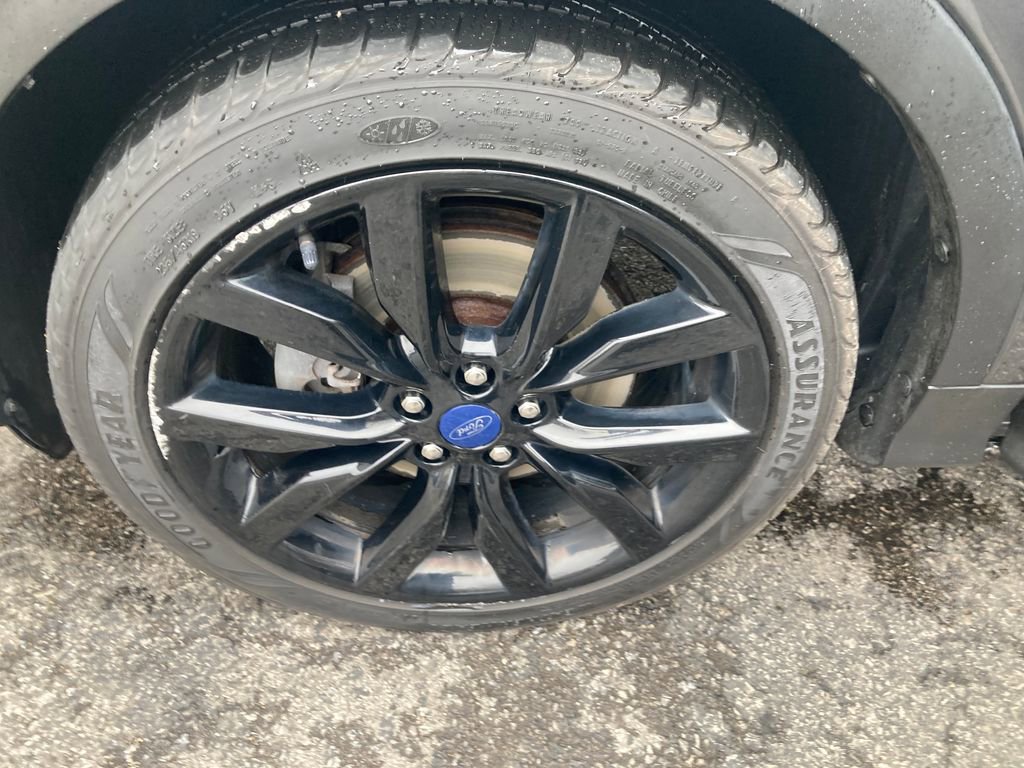 Used 2018 Ford Escape SEL w/ SEL Sport Appearance Package image 35