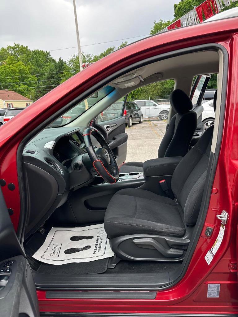 Used 2015 Nissan Pathfinder S FWD image 19