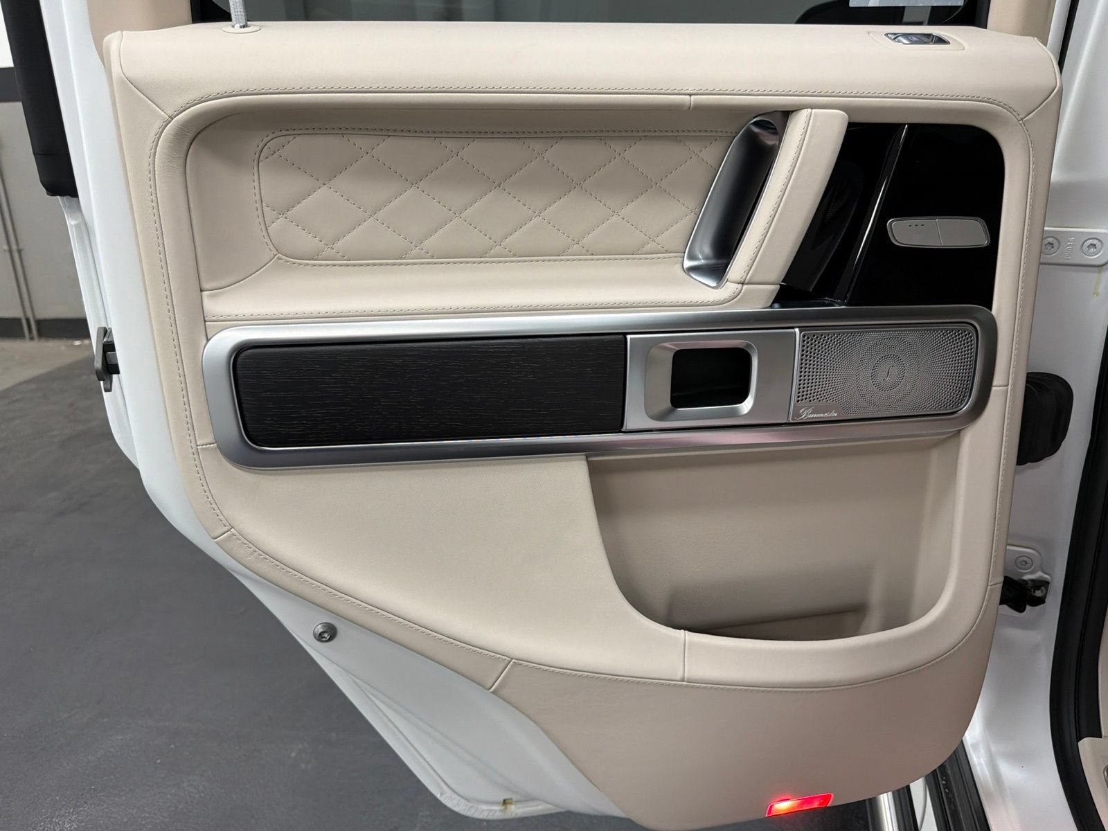 New 2027 Mercedes-Benz G 63 AMG 4MATIC image 39