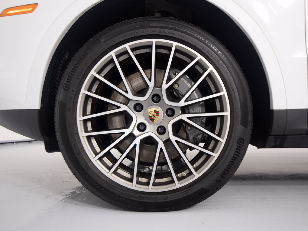 Certified 2023 Porsche Cayenne S Platinum AWD/4WD image 15